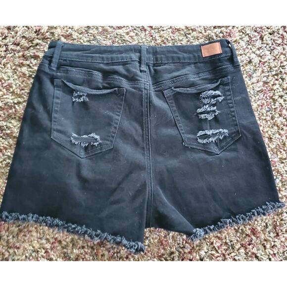 Simple Society Women's Distressed Jean Shorts - Picture 5 of 8